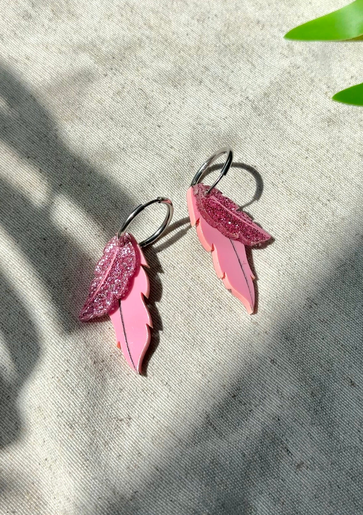Plumas amazonia unidad