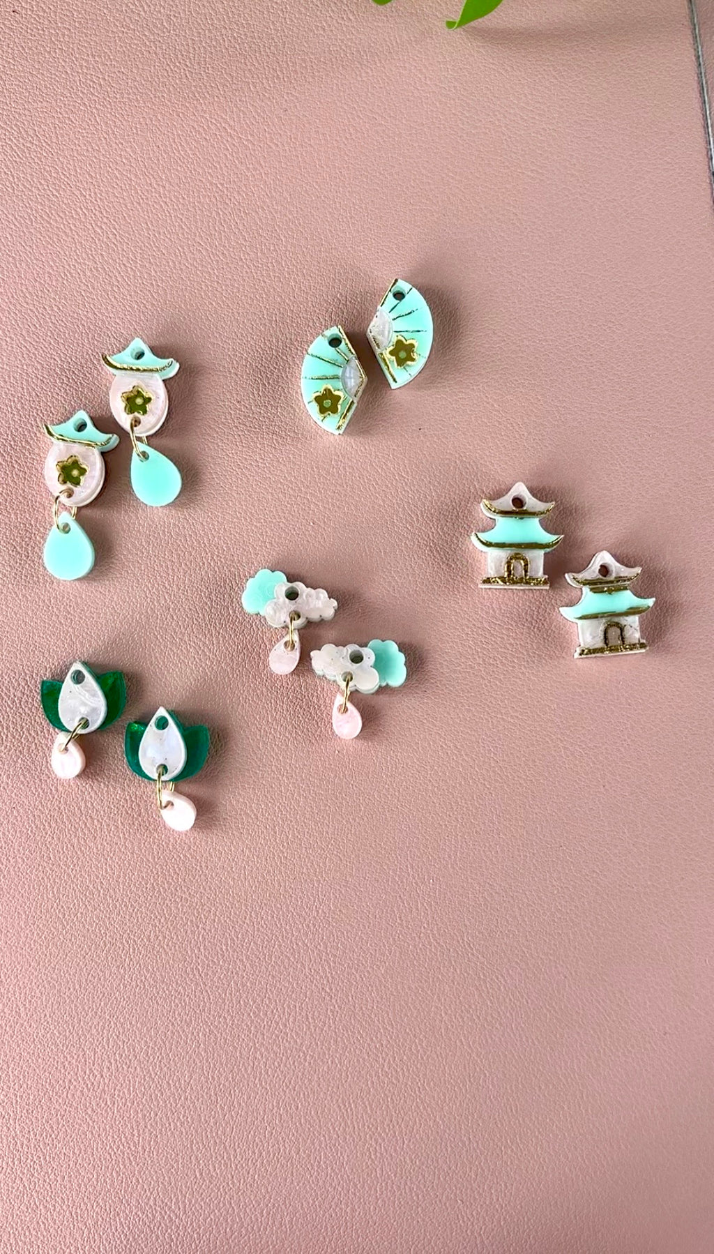 Charms Jade